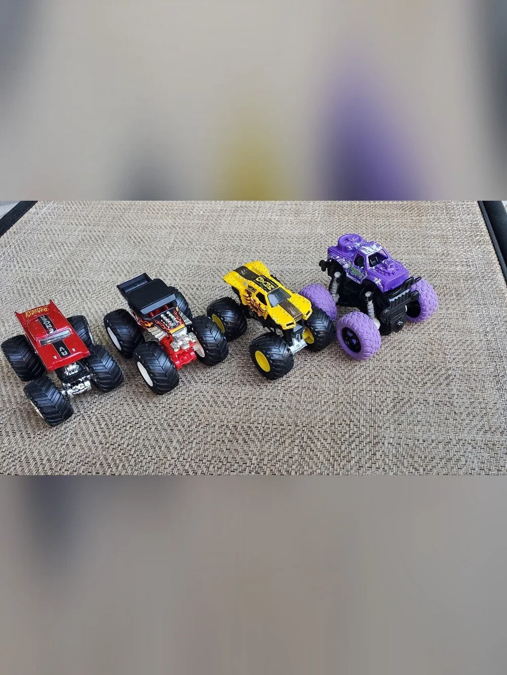 Hot Wheels Monster Jam Trucks 1:64 Scale Mixed Lot of 4 Spinmaster